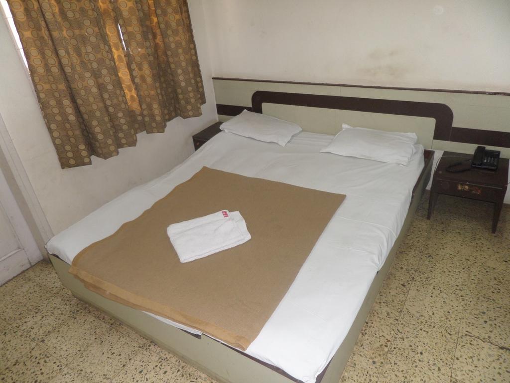 Hotel Shilpa Nashik Chambre photo