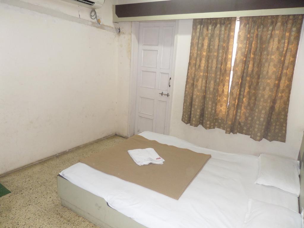 Hotel Shilpa Nashik Extérieur photo