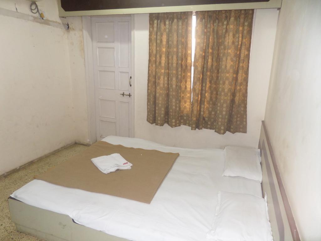 Hotel Shilpa Nashik Extérieur photo